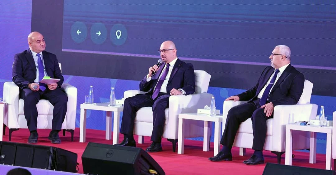 التخطيط تطالب بربط مخرجات التعليم بسوق العمل.. والتعليم تثير قضية آلية الامتحانات ومعدل الـ 99