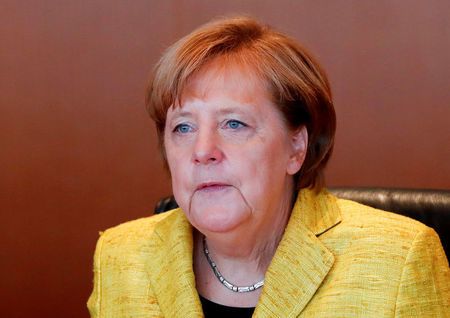 Merkel welcomes 'a lot of material' from Macron for EU reform debate