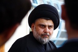 الصدر يشخص الآفة الـ14 وينتقد "رواتب فضائيين"
