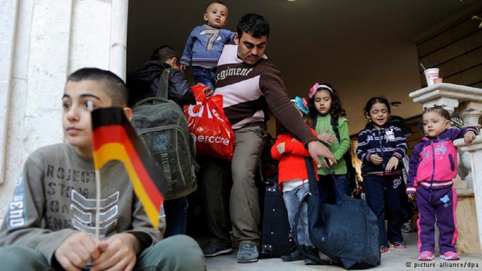 لاجئون عراقيون يعودون من "جنة أوروبا" إلى "جحيم" العراق