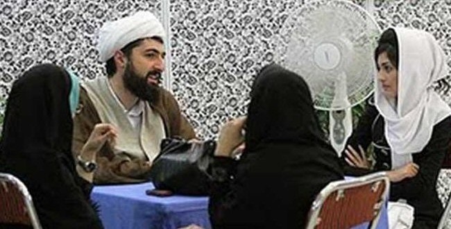تقرير ايراني يكشف بالتفاصيل: عراقيون يغزون مدينة مقدسة طلبا للجنس "الشرعي"