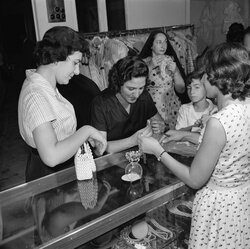 Picturing Iraq in a Bygone Era