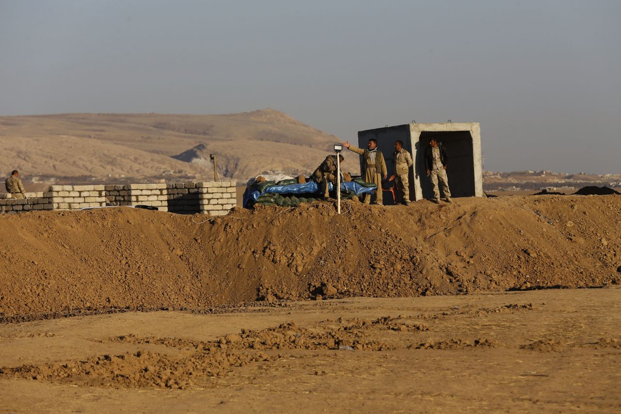 Boundary between Iraq, Kurdish territory divides communities