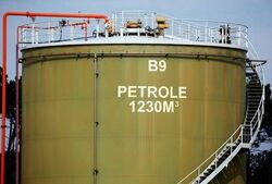 Oil falls from 2015 highs as rally runs out of steam
