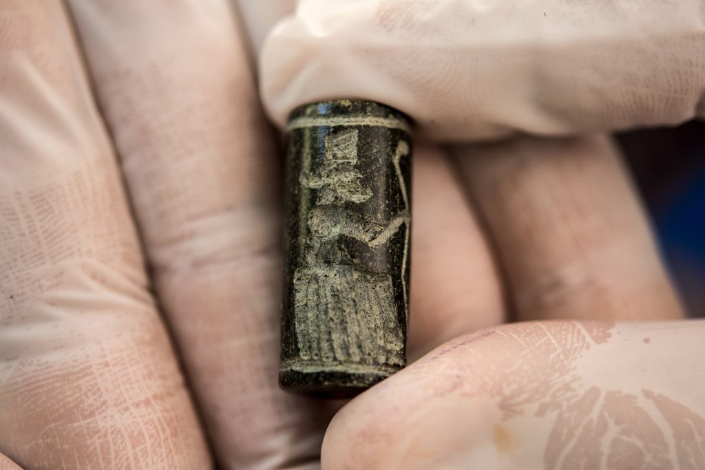 Illegally Smuggled Artefacts in the US to Be Returned to Iraq