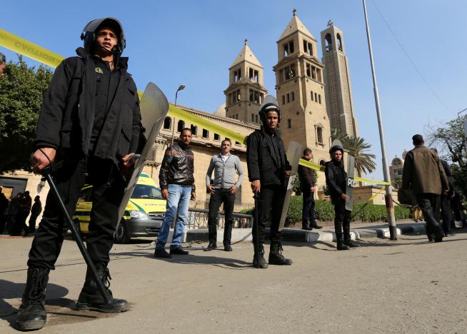 Islamic State extending attacks beyond Sinai to Egyptian heartland