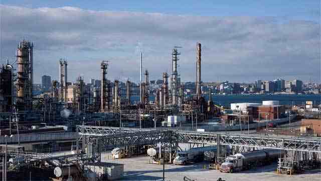 Iraq Says It's Gone Deeper Than Pledged OPEC Production Cut