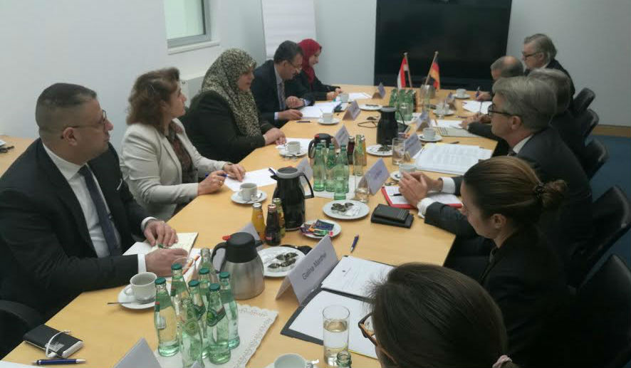 الصحة تبحث مع ألمانيا دعم جهود معالجة الجرحى والنازحين