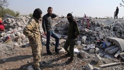 A piece of clothing revealed Baghdadi 's house .. SDF reveals details