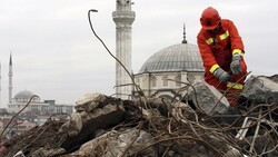 15 هزة ارتدادية أعقبت زلزال اسطنبول