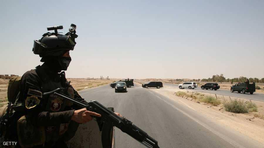 موقع امريكي يعرض صورا لمعبر إيراني على حدود العراق وسوريا لتهريب النفط والسلاح
