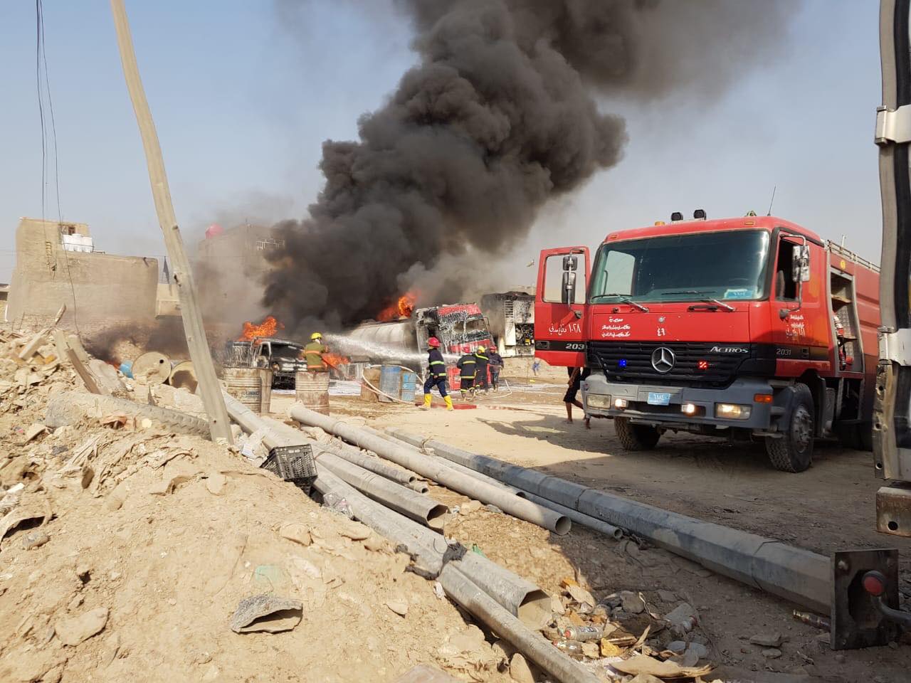 A fire broke out in Baghdad with the participation of 13 fire teams