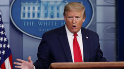 Trump: the stock market will crash if Biden wins