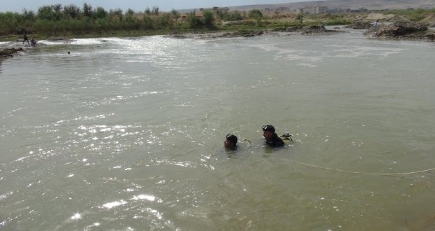 العثور على جثة الاب والام للأسرة التي غرقت في نهر الخابور في زاخو