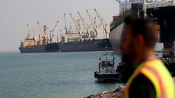  ضبط "مواد كيمياوية خطرة" في ميناء جنوبي العراق.. صور 