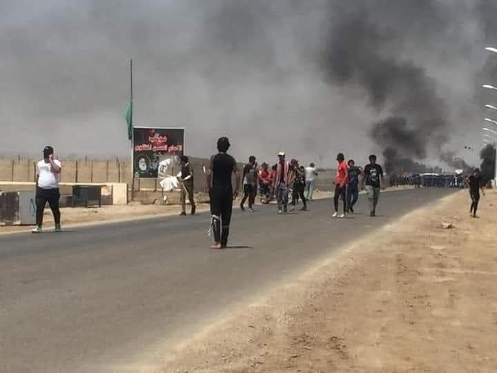 اضرام نيران بخيام معتصمين واعتقال محتجين وناشطين جنوبي العراق