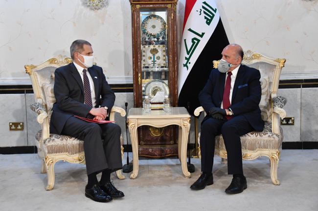 وزير الخارجية العراقي يجري مباحثات مع السفير الامريكي تخص حواراً مرتقباً بين بغداد وواشنطن