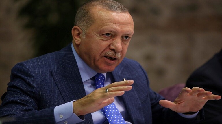 أردوغان: الاقوى في العلم ارسلوا 30 الف شاحنة اسلحة لسوريا عبر العراق