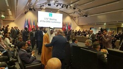 مشاجرة بين وزيري النفط الإيراني والسعودي استمرت 8 ساعات