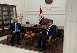 الرئيس العراقي يكلف عدنان الزرفي لتشكيل الحكومة