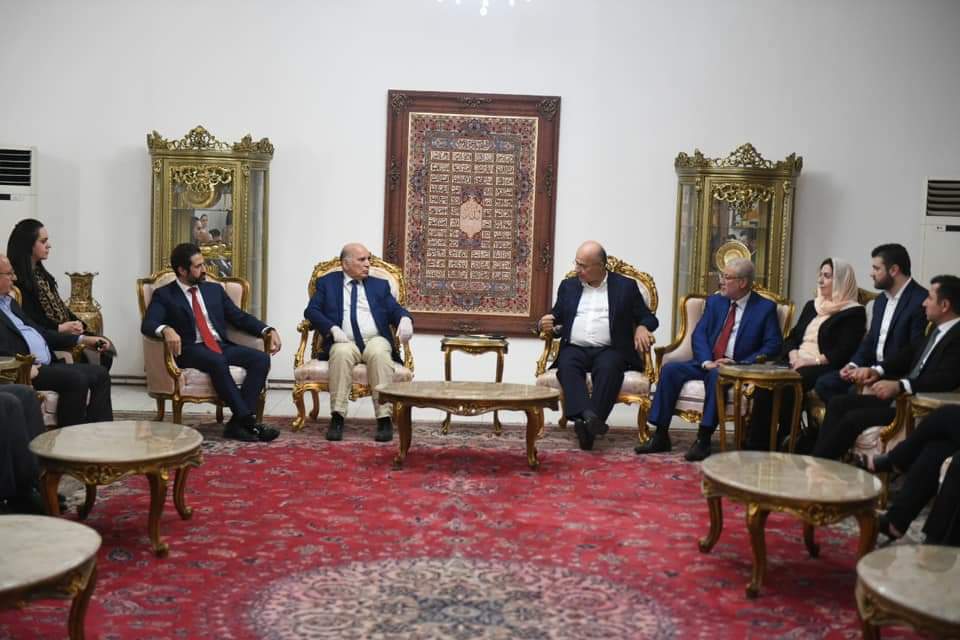 رئيس الجمهورية يجتمع مع فؤاد حسين و وفد حكومة الاقليم ويناقشون ملفين
