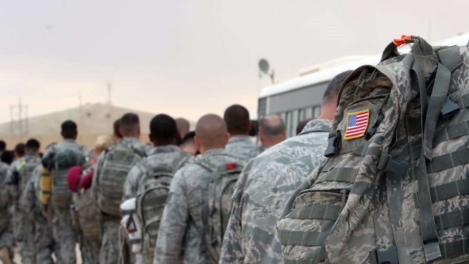 تحذيرات من "ظلام عسكري" في العراق وتفاصيل زيارة أمريكية سرية