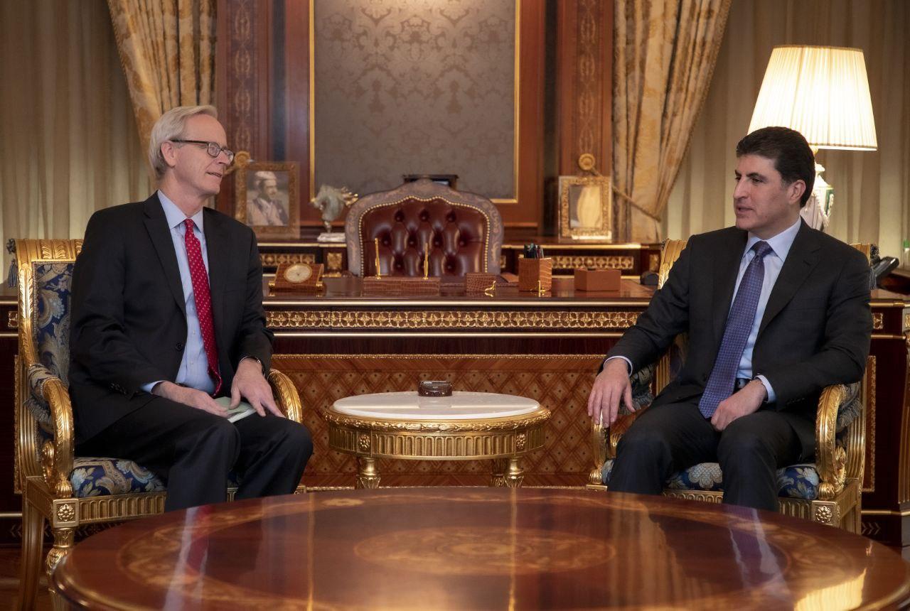 Barzani discusses with an American delegation the latest developments, including Al-Taji attack