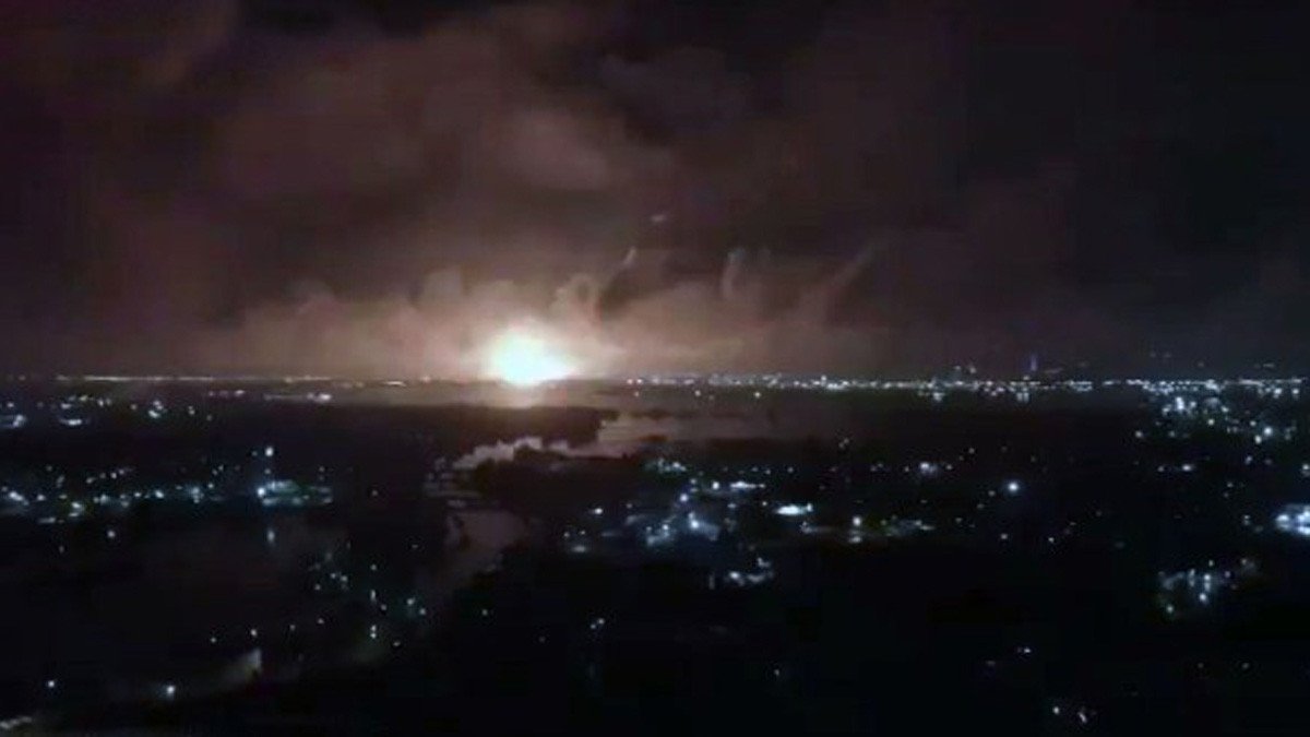 Large explosion near a military base in Tehran