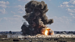 طائرات مجهولة تقصف مواقع مسلحين قرب الحدود العراقية