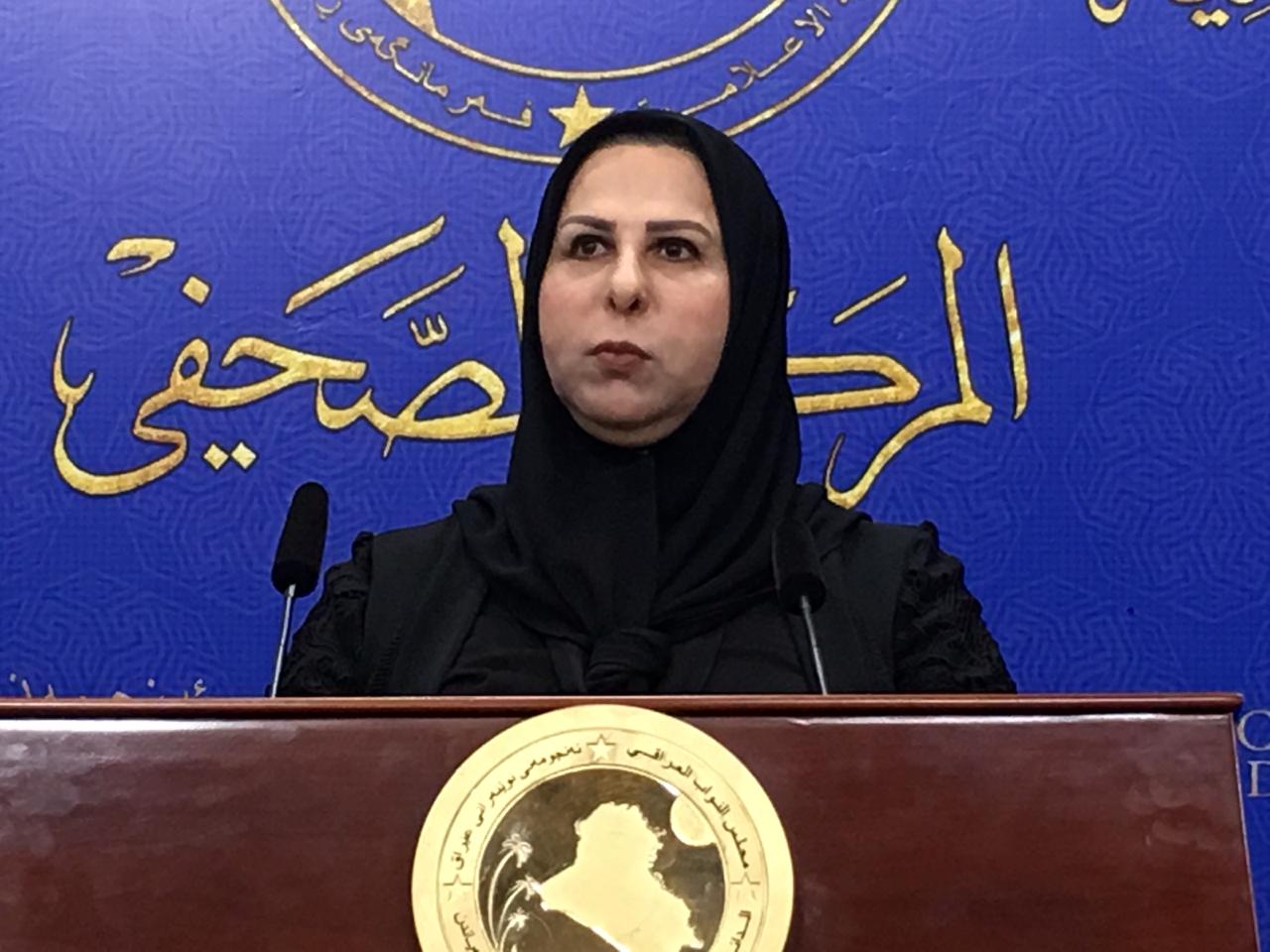برلمانية: مسؤول عراقي سرق 6 مليارات دولار من مزاد العملة