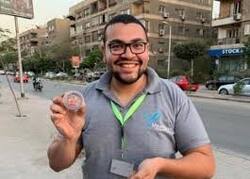 بالفيديو.. كنافة طولها 80 مترا استغرق صناعتها أسبوع وأعدها 10 أشخاص