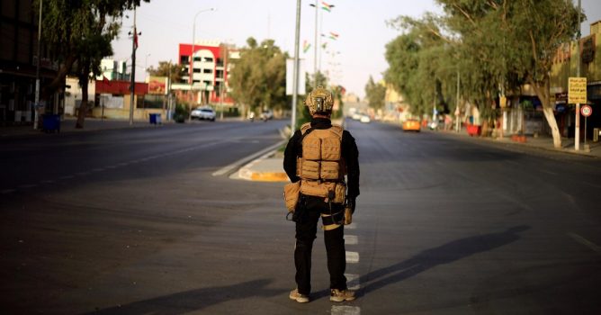 مرور بغداد تغرم وتحتجز مئات المركبات المخالفة لحظر التجوال