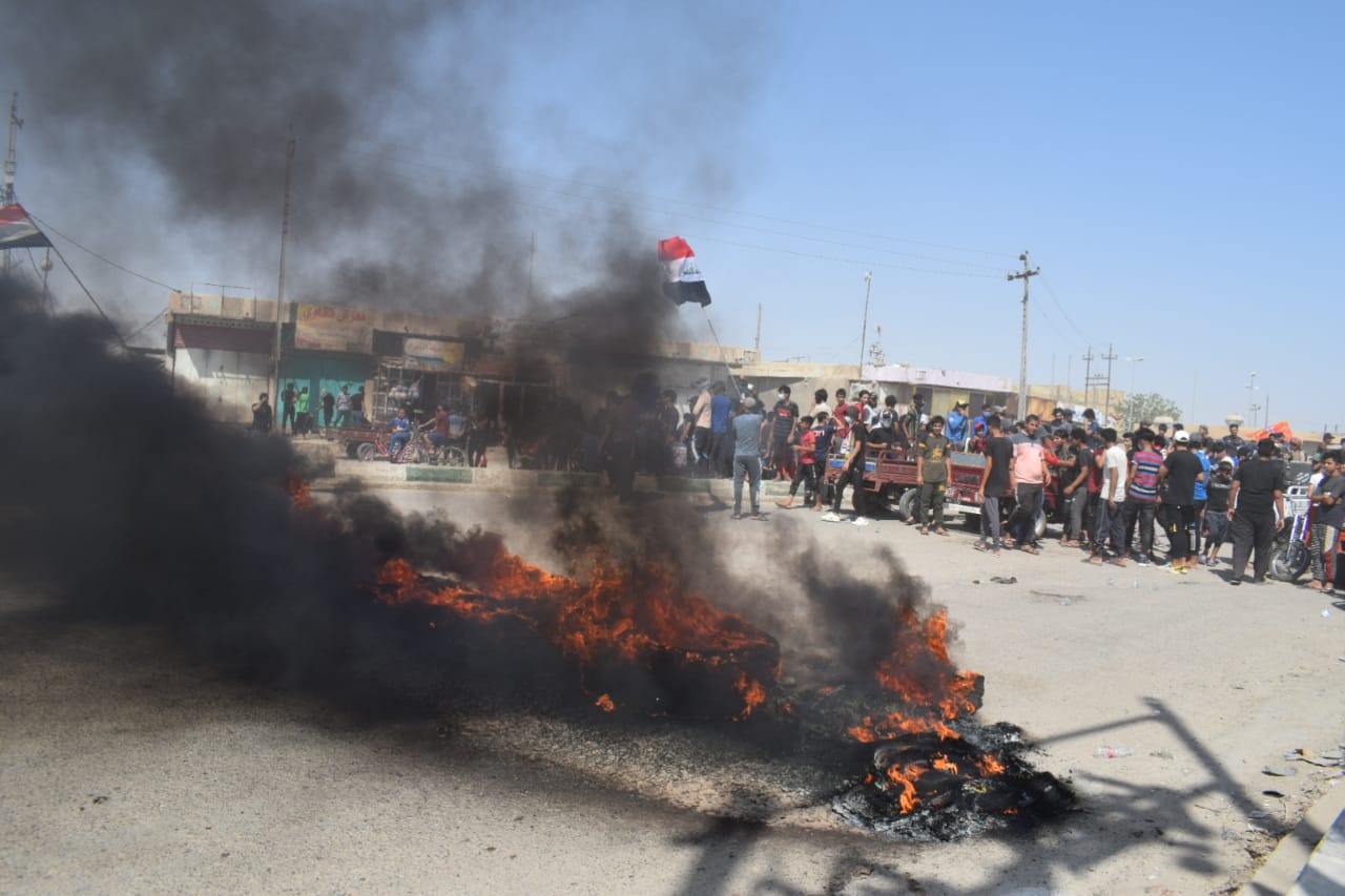 Demonstration in Dhi Qar to dismiss the Kaimakam