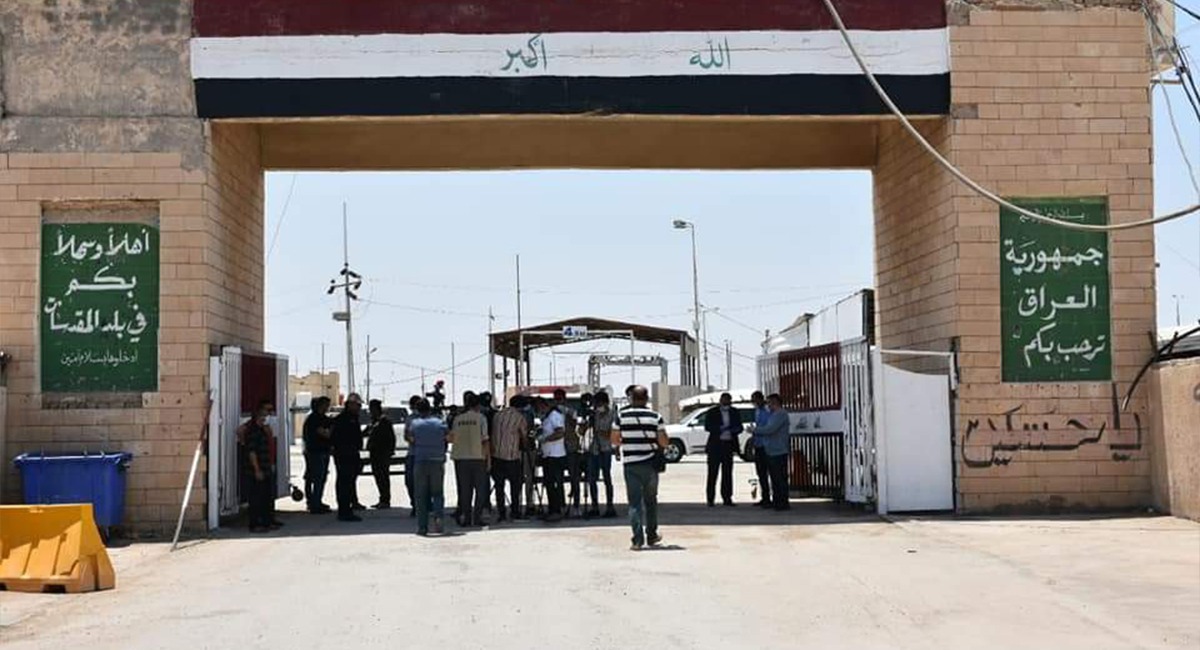 Iraq resumes commercial movement with Iran at a border crossing