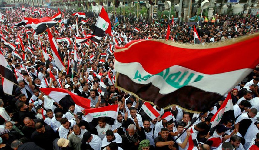 بالصور.. مسيرات طلابية حاشدة تدخل ساحة التحرير ببغداد