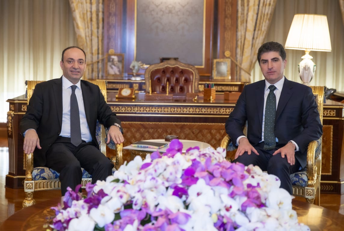 The president of the region discusses the situation of the Kurds in the region with Baydemir