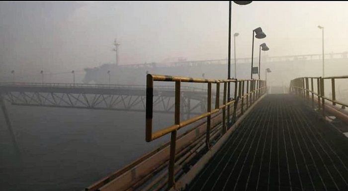 الدفاع المدني تخمد حريق الميناء في البصرة وتخلي اكثر من 100 موظف