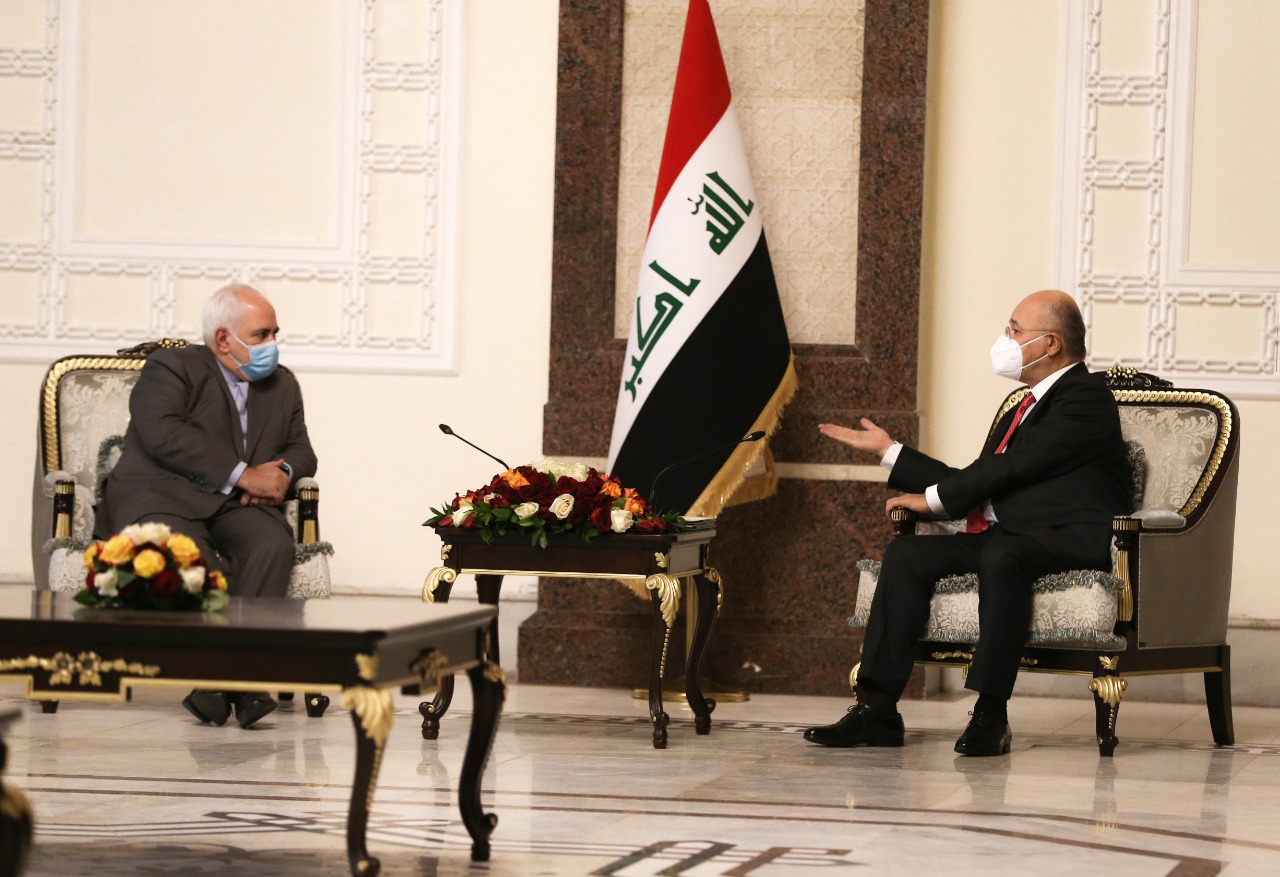 Salih to zarif: we cooperate with allies and friends to achieve regional stability