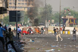 عمليات بغداد: احتجاز عنصر امن اطلق النار على المتظاهرين