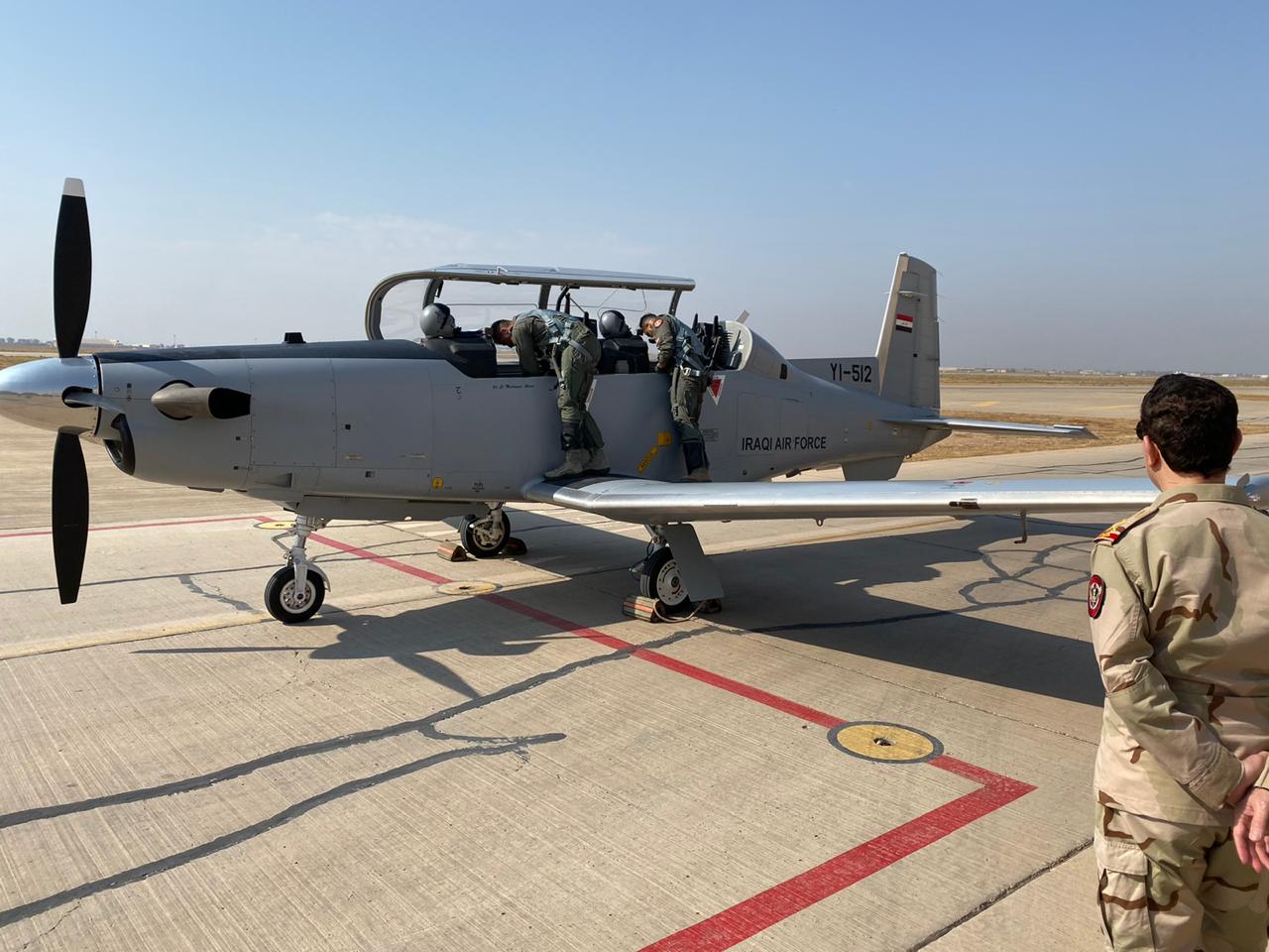 القوة الجوية العراقية تعيد طائرة T-6 الى الخدمة