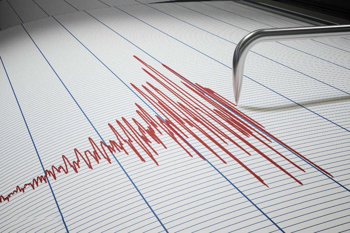 A 5.6-magnitude earthquake hits Yasuj and Sisakht cities in Iran 