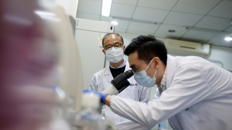 الصين تسجل أعلى عدد إصابات بفيروس كورونا منذ اشهر