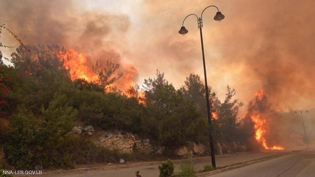 اكثر من 100 حريق مستمر يلتهم لبنان