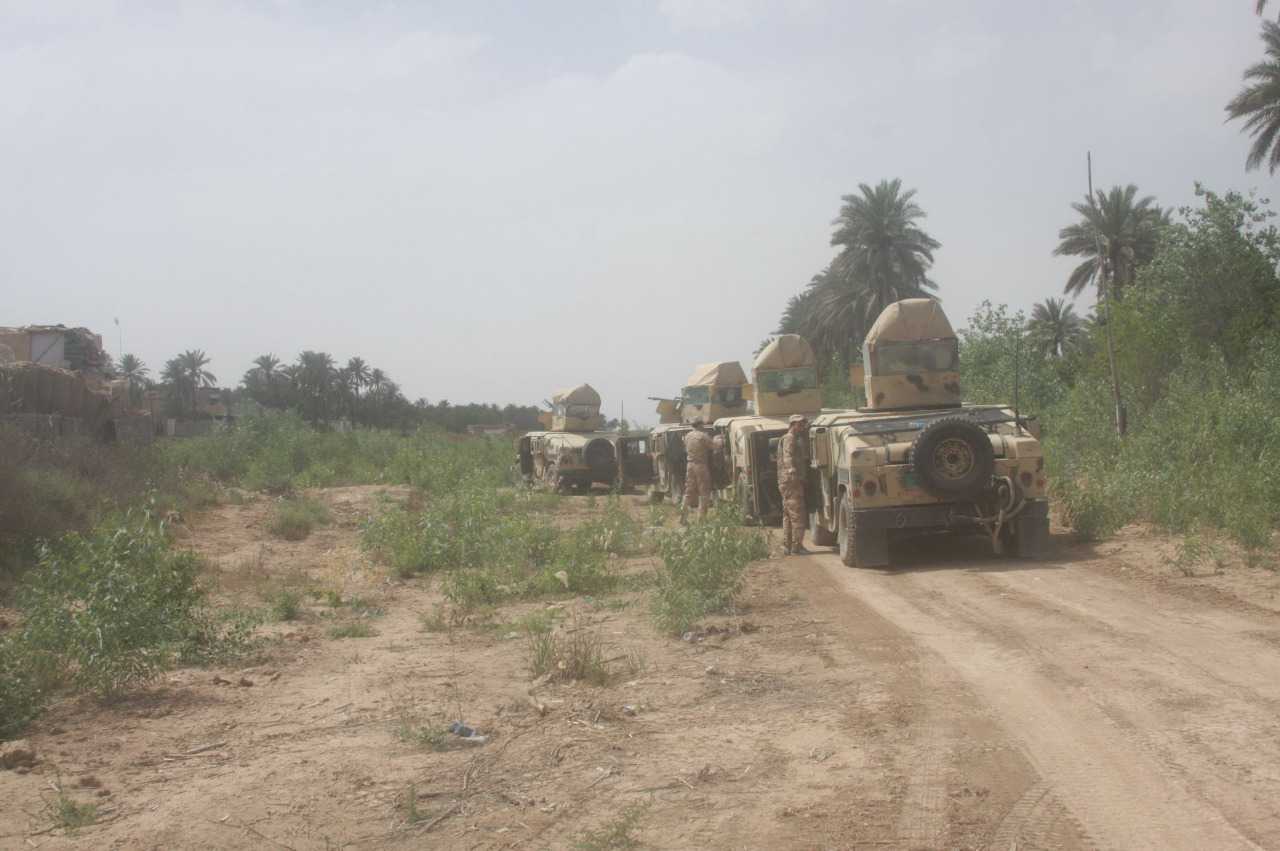 Army elements injured by a roadside bomb northeastern Diyala