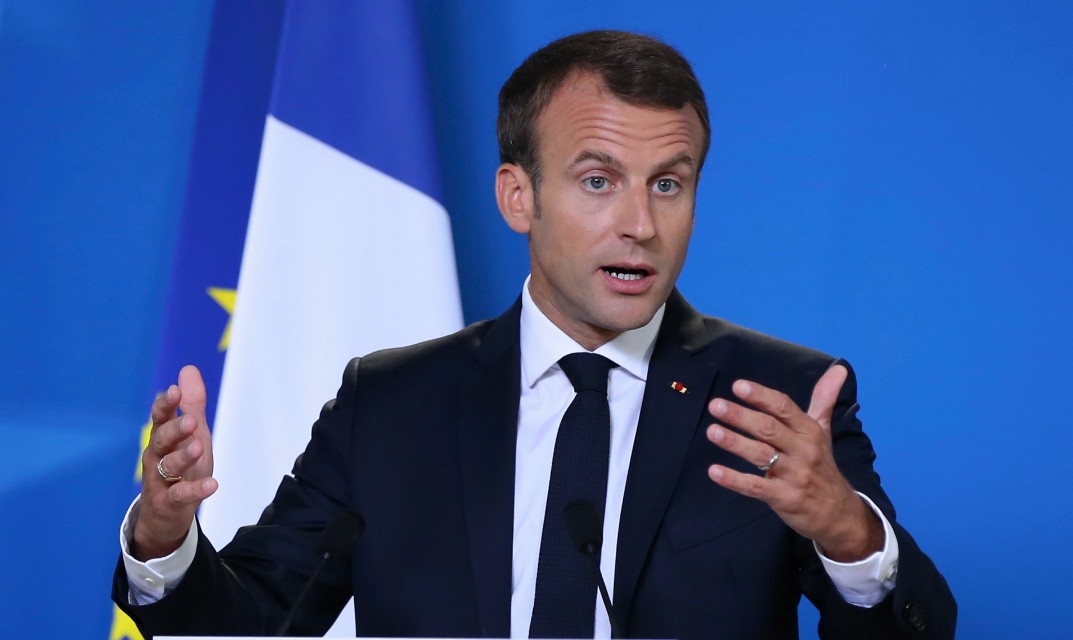 فرنسا تبدي استعدادا لمساعدة ايطاليا وتحذر من الصين وروسيا