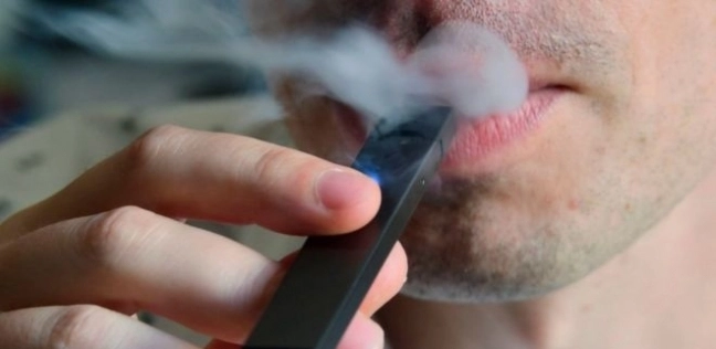 50 ألف بريطاني يقلعون عن التدخين بسبب السيجارة الإلكترونية في عام