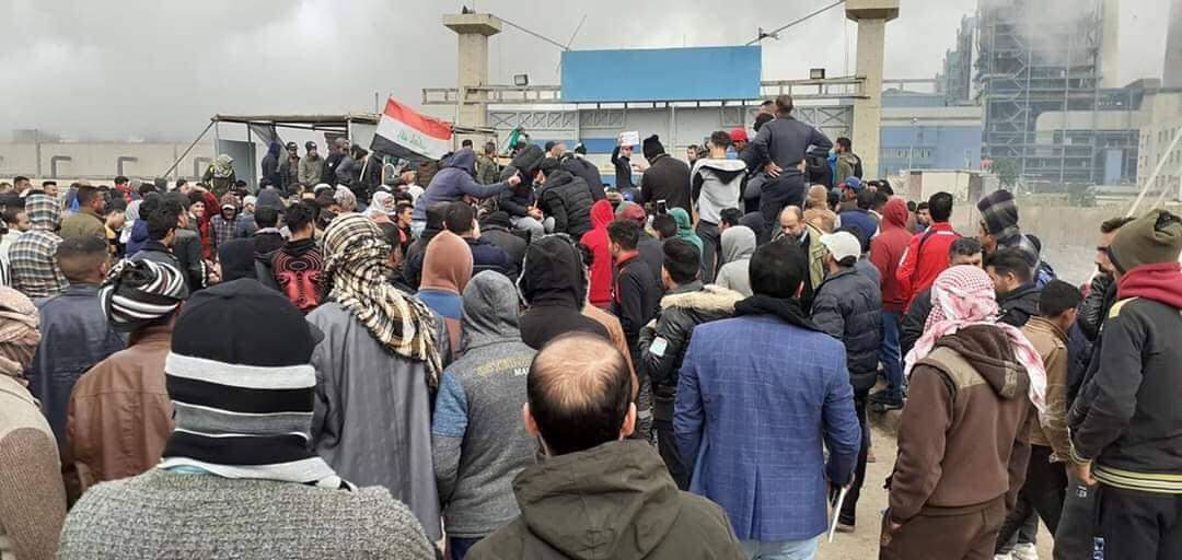 For the third day in a raw, demonstrators shut down the thermal power station in Wasit