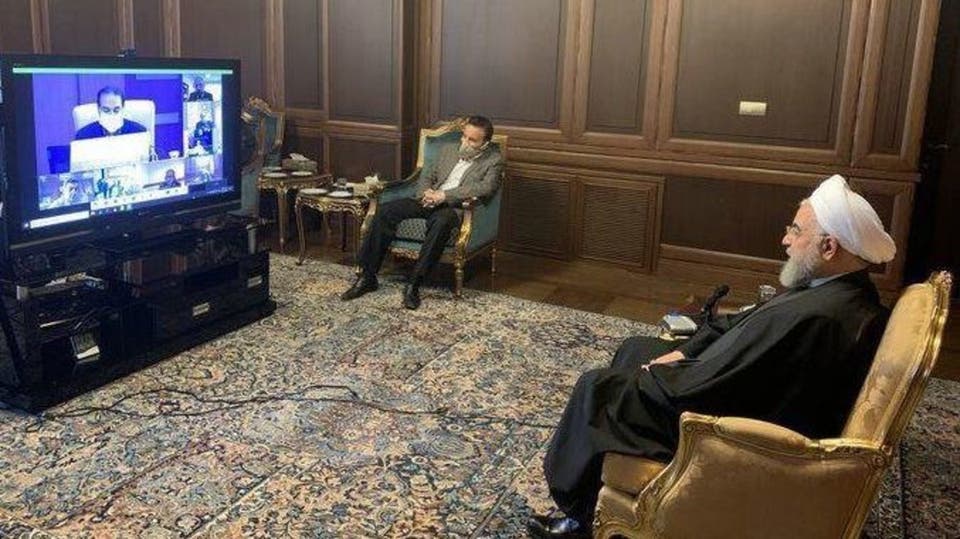 روحاني يعلن انخفاضا باعداد وفيات كورونا بايران