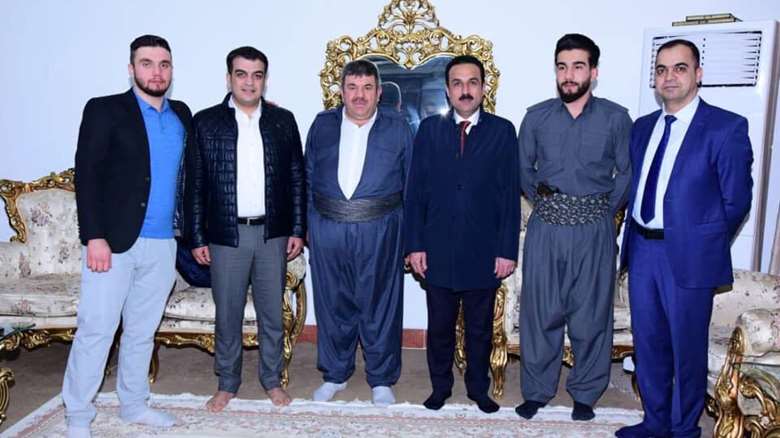 The head of KDP issues an explanation about a picture that has caused widespread controversy
