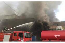 اندلاع حريق "كبير" في مخازن تجارية قرب مول في اربيل